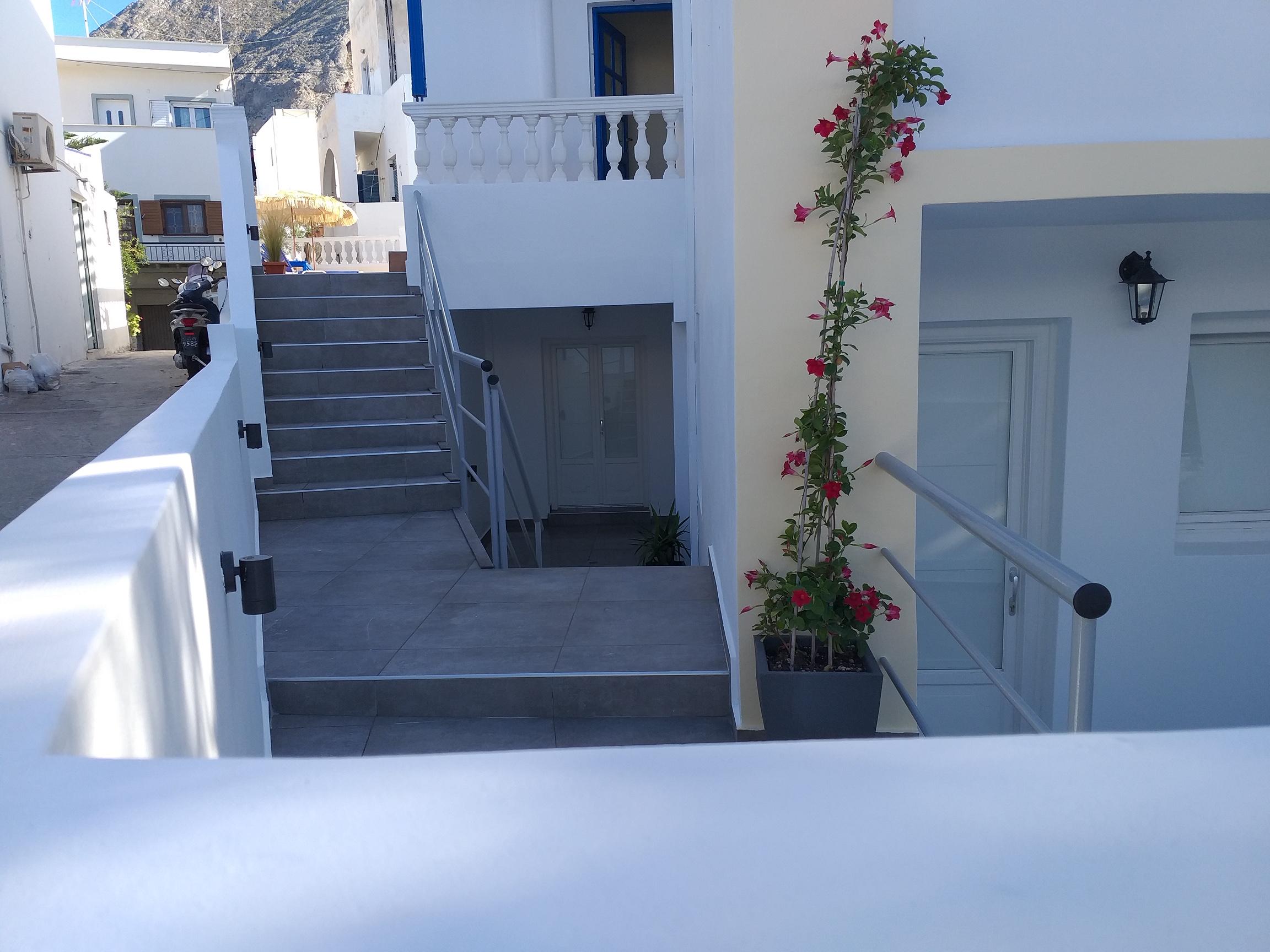 Karidis Hotel Kamari  Exterior photo