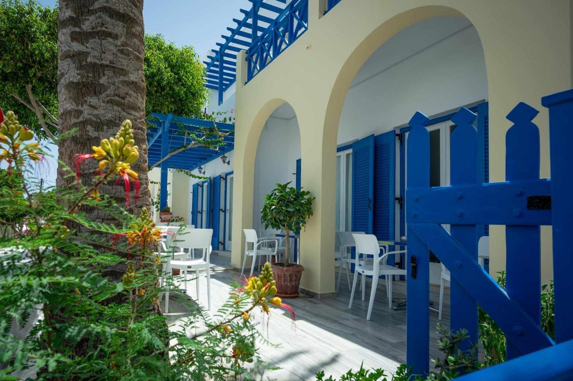 Karidis Hotel Kamari  Exterior photo