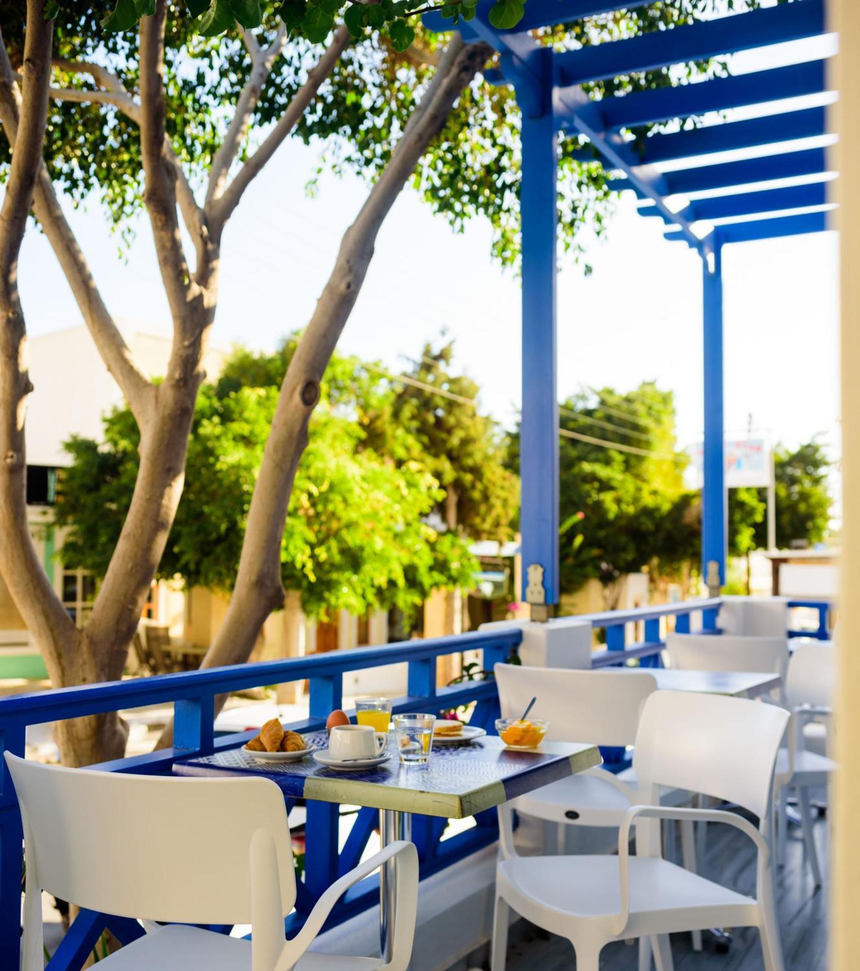 Karidis Hotel Kamari  Exterior photo