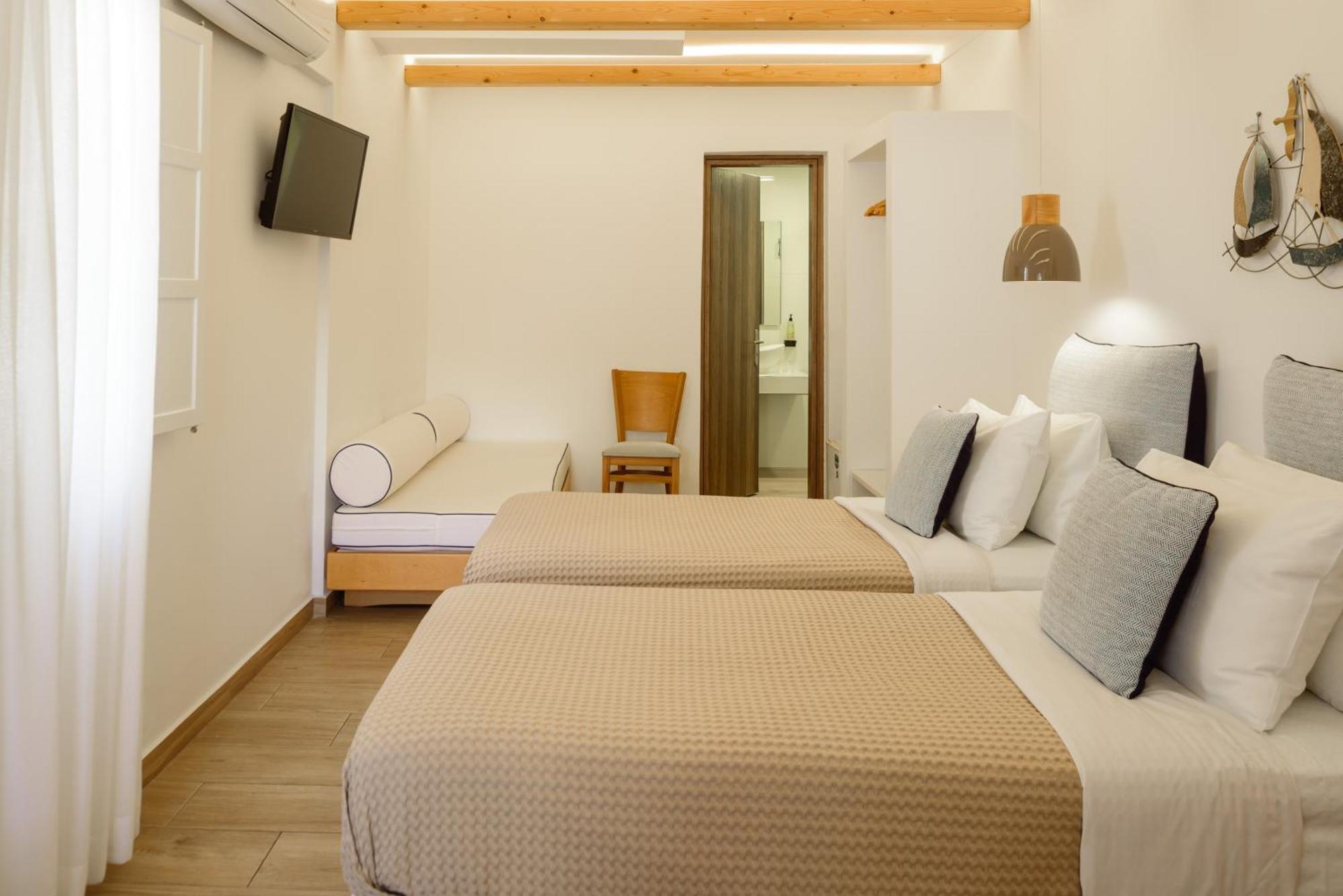 Karidis Hotel Kamari  Exterior photo