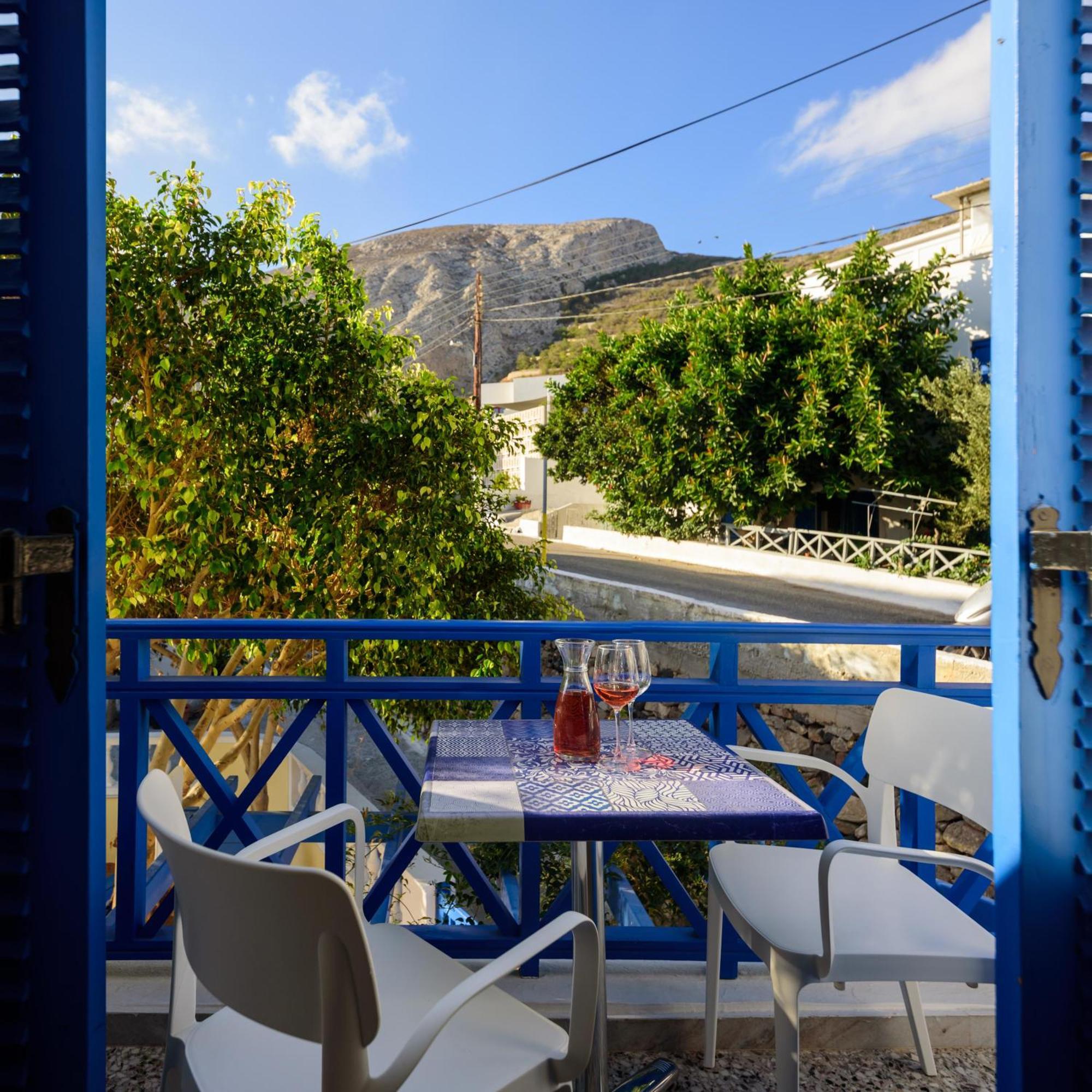 Karidis Hotel Kamari  Exterior photo