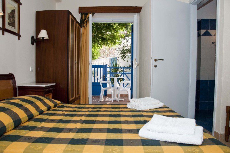 Karidis Hotel Kamari  Exterior photo